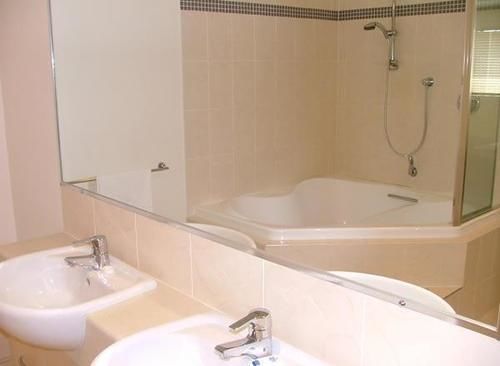 The Village Holiday Apartments At Burleigh Heads 4* Gold Coast