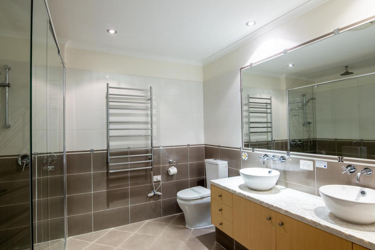 Aparthotel The Village Holiday Apartments At Burleigh Heads Gold Coast