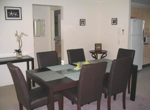 Aparthotel The Village Holiday Apartments At Burleigh Heads 4*