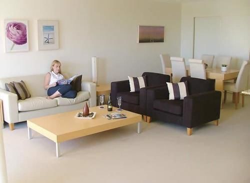 Aparthotel The Village Holiday Apartments At Burleigh Heads