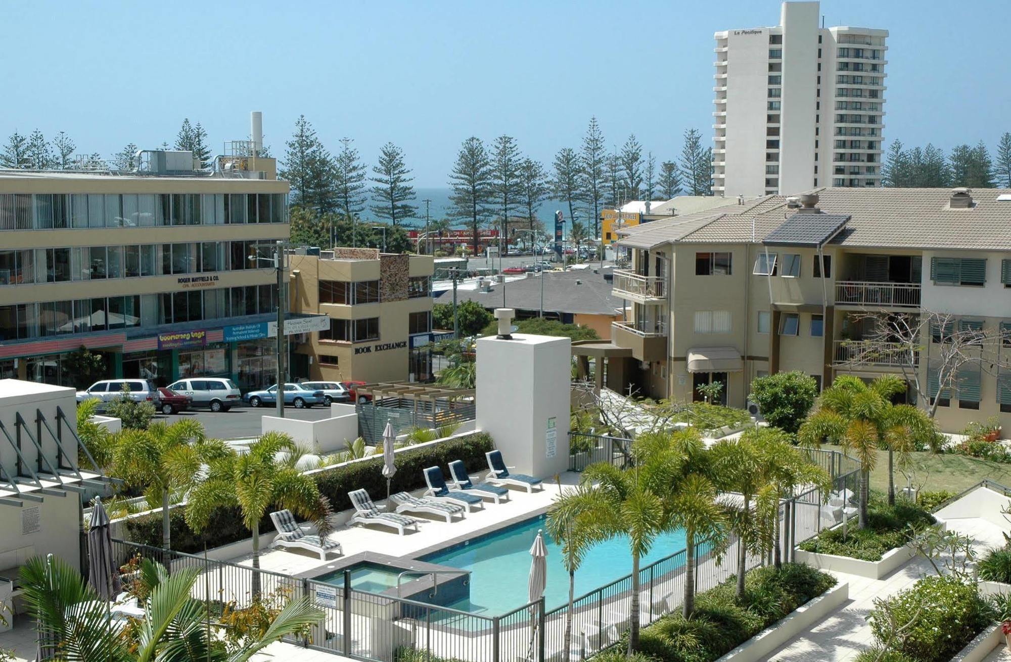 The Village Holiday Apartments At Burleigh Heads Aparthotel